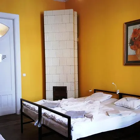 Witt Hostel *